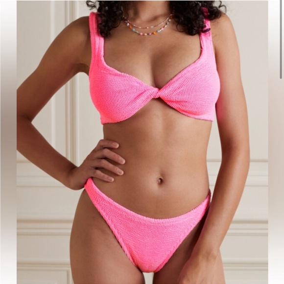 Hunza G Other - NWT Hunza g Juno twisted bikini set in bubblegum one size